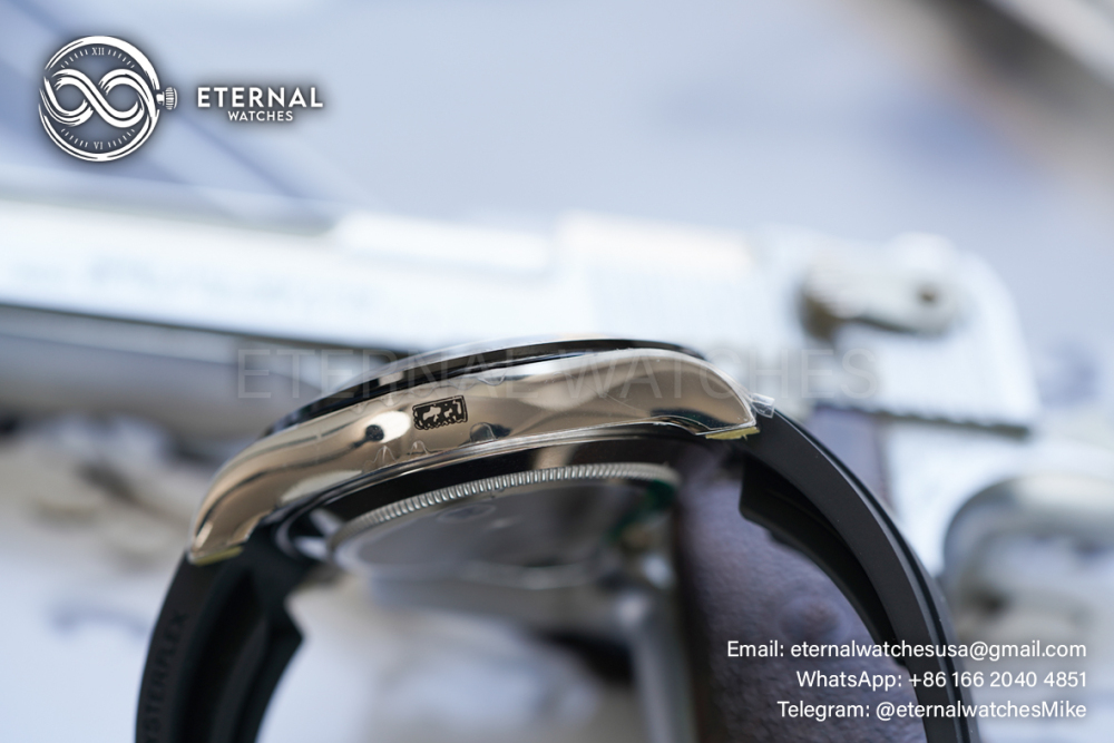 ROLEX - Daytona 126519 40mm SS/RU Grey/Blk VSF DD4801