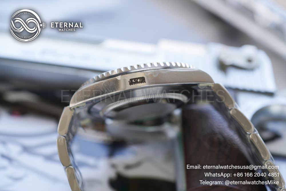 Rolex Submariner Date