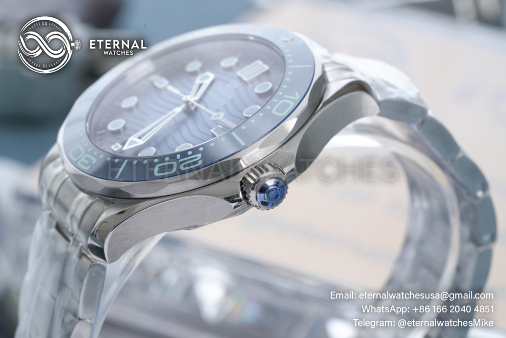 OMEGA - Seamaster Diver 300m 42mm SS/SS Dark Blue Dial VSF A8800 Super Clone