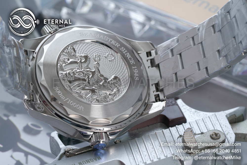 OMEGA - Seamaster Diver 300m 42mm SS/SS Dark Blue Dial VSF A8800 Super Clone