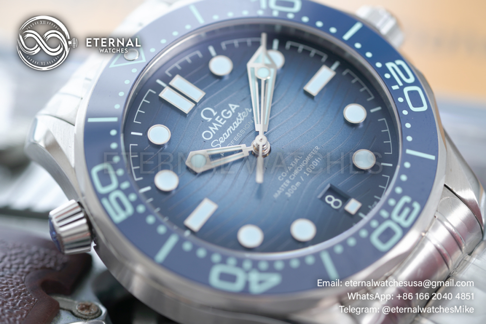 OMEGA - Seamaster Diver 300m 42mm SS/SS Dark Blue Dial VSF A8800 Super Clone