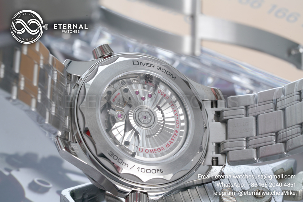 OMEGA - Seamaster Diver 300m 42mm SS/SS White Dial VSF A8800