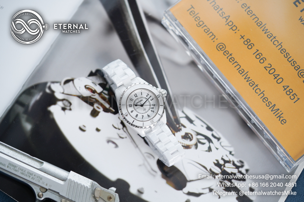 CHANEL - J12 Ladies 33mm Ceramic/Cer White/Num XF Swiss Quartz