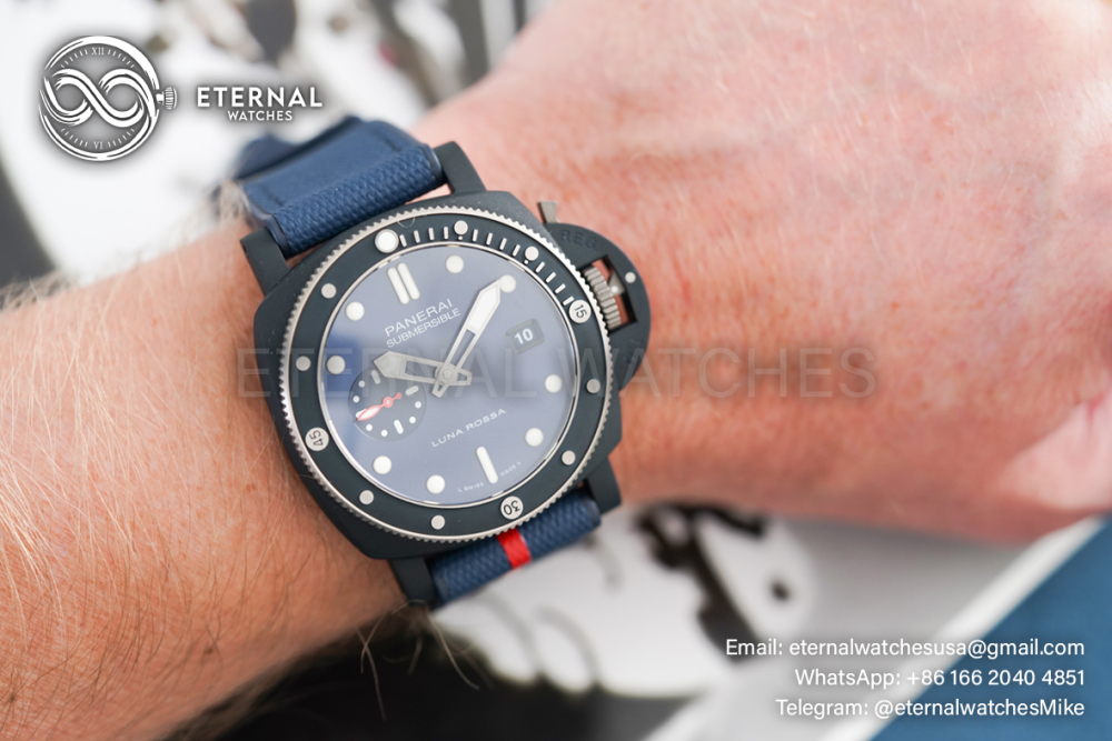 PANERAI - Submersible PAM1466 Luna Rossa 44mm TI/CE Blue Dial VSF P900