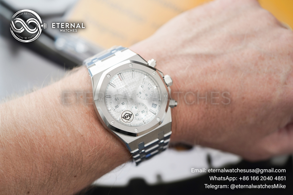 AUDEMARS PIGUET - Super Clone Royal Oak Chronometer 26240ST 41mm SS/SS Silver Dial APS SH4401