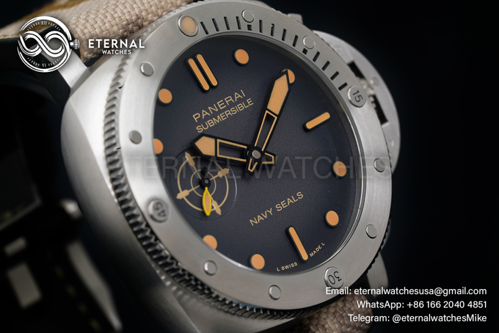 PANERAI - Super Clone Submersible PAM1518 QuarantaQuattro Navy Seals 44mm TI/CE Black Dial VSF P900