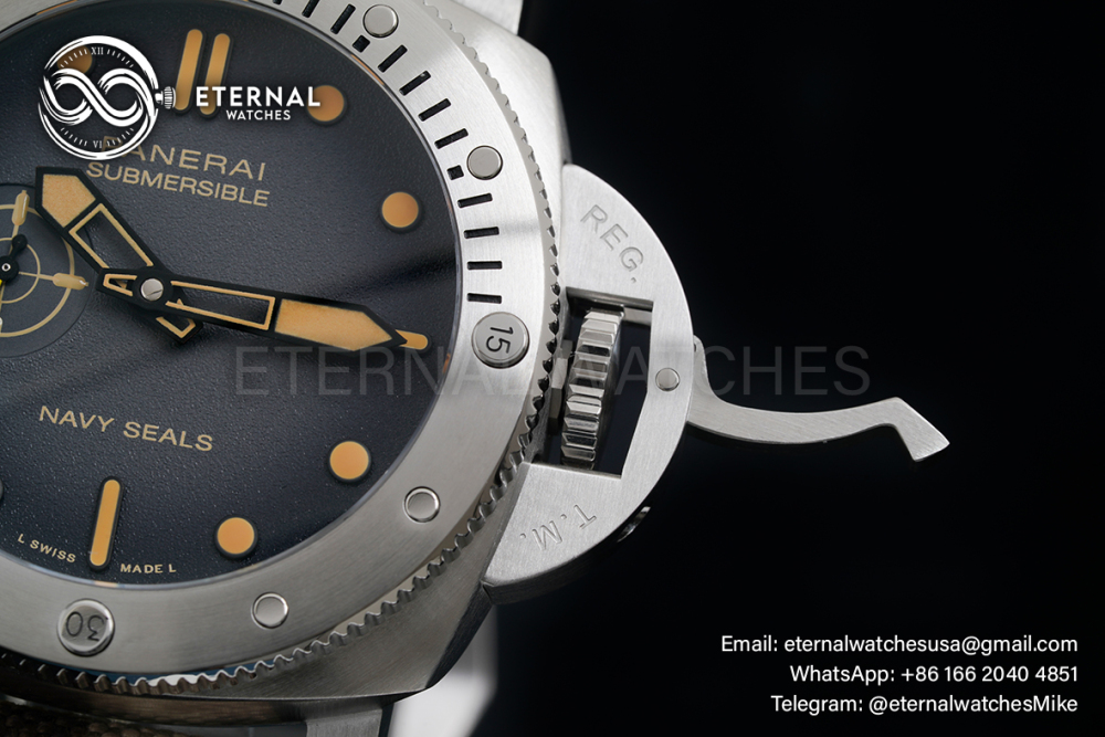 PANERAI - Super Clone Submersible PAM1518 QuarantaQuattro Navy Seals 44mm TI/CE Black Dial VSF P900