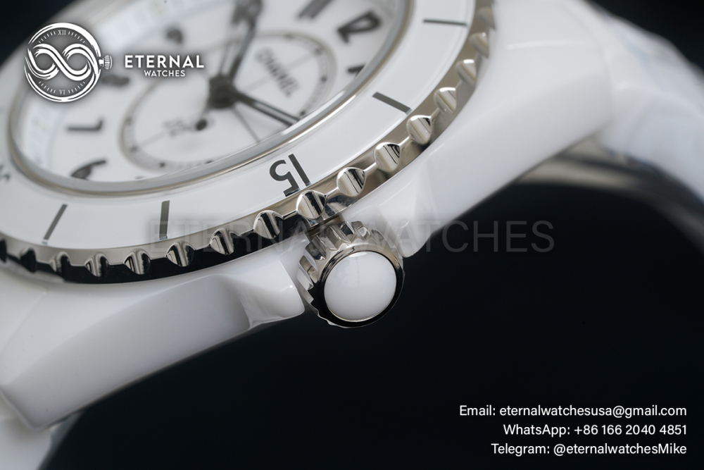 CHANEL - J12 Ladies 33mm Ceramic/Cer White/Num XF Swiss Quartz