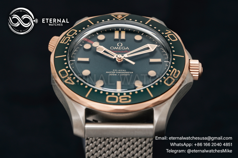 OMEGA - Seamaster 300m 2025 42mm TI/TI Green Dial VSF A8806