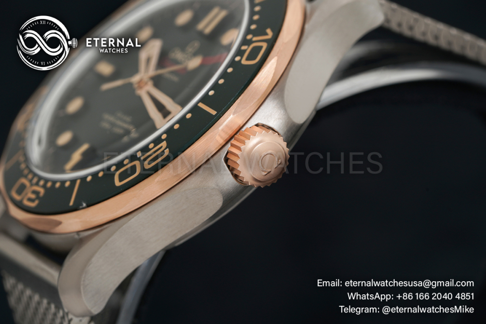 OMEGA - Seamaster 300m 2025 42mm TI/TI Green Dial VSF A8806