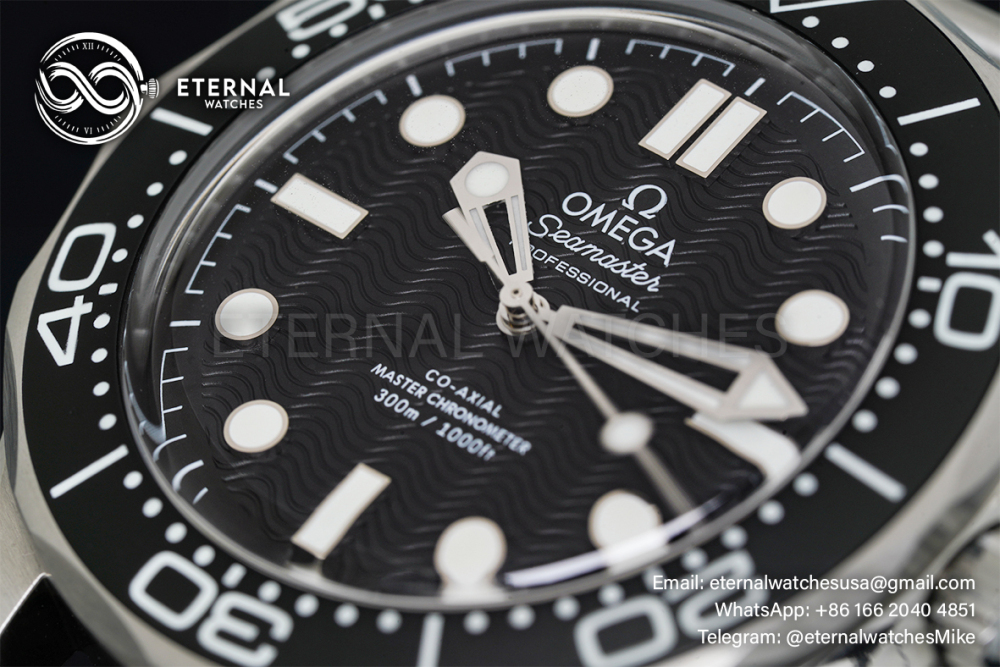 OMEGA - Seamaster 300m 2025 42mm SS/SS Black Dial VSF A8806
