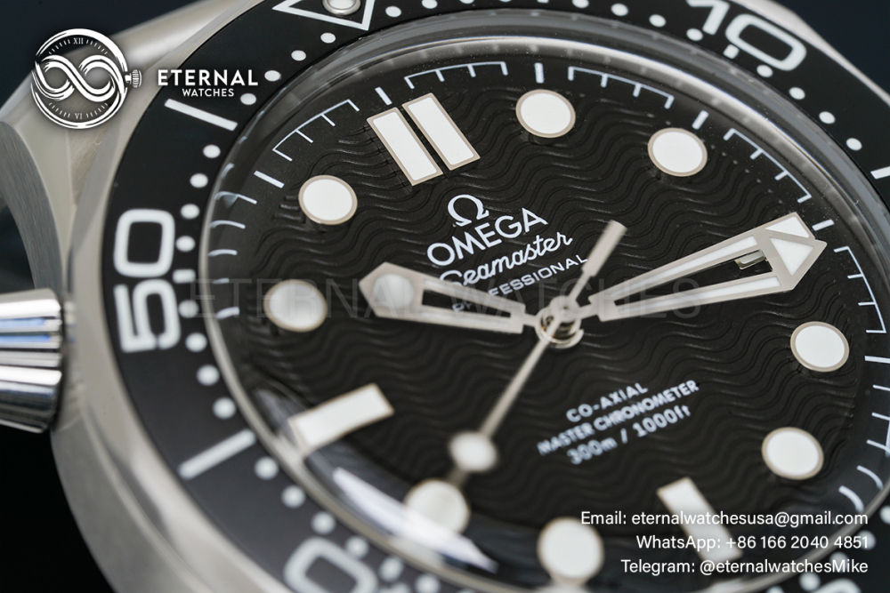 OMEGA - Seamaster 300m 2025 42mm SS/SS Black Dial VSF A8806
