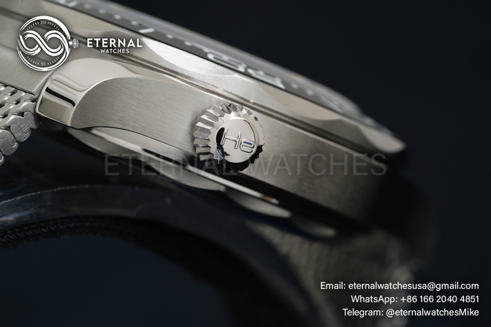 OMEGA - Seamaster 300m 2025 42mm SS/SS Black Dial VSF A8806