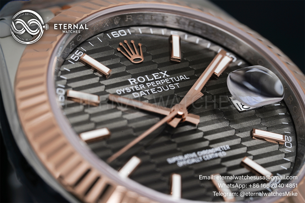 ROLEX - Datejust 126331 41mm Jubilee RG/SS Grey Textured Dial VSF VS3235