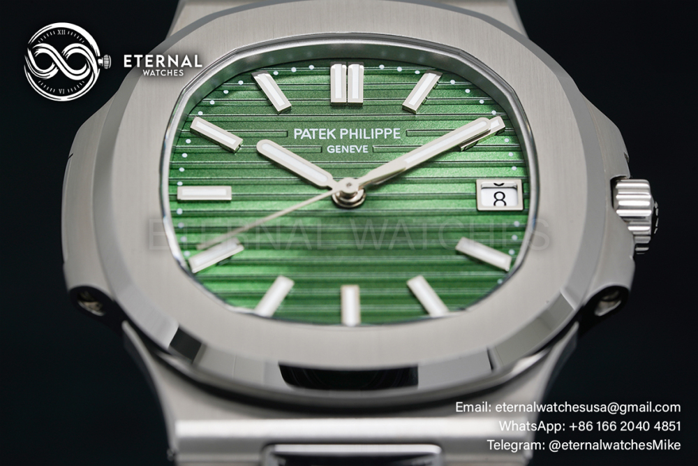 PATEK PHILIPPE - Nautilus 5711 40mm Green SS/SS 3KF A330SC