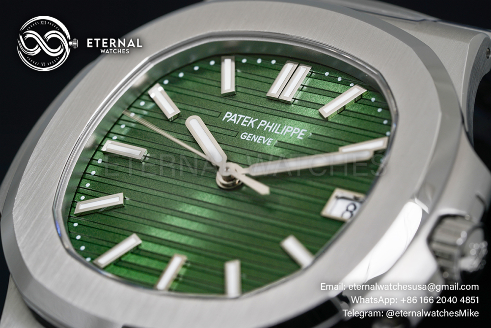 PATEK PHILIPPE - Nautilus 5711 40mm Green SS/SS 3KF A330SC