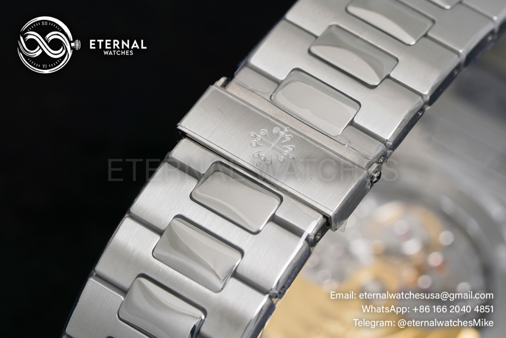 PATEK PHILIPPE - Nautilus 5711 40mm Green SS/SS 3KF A330SC