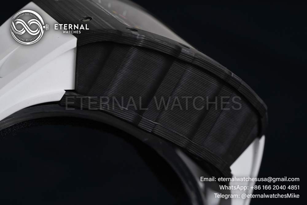 RICHARD MILLE - RM11-03 Auto Flyback Chrono White CB/RU KVF A7750