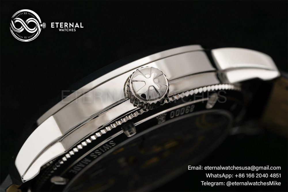 VACHERON CONSTANTIN - Traditionnelle 42mm SS/LE White DIal TURF 14 Day Tourbillon