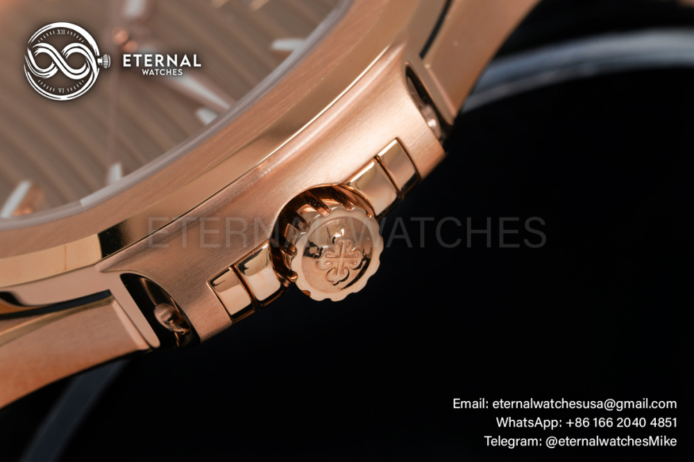 PATEK PHILIPPE - Nautilus 7118 35mm RG/RG Brown Textured Dial 3KF 324SC