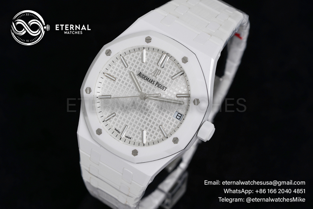 AUDEMARS PIGUET - SUPER CLONE Royal Oak 41mm 15500 White Ceramic/Cer Silver Dial APSF A4302