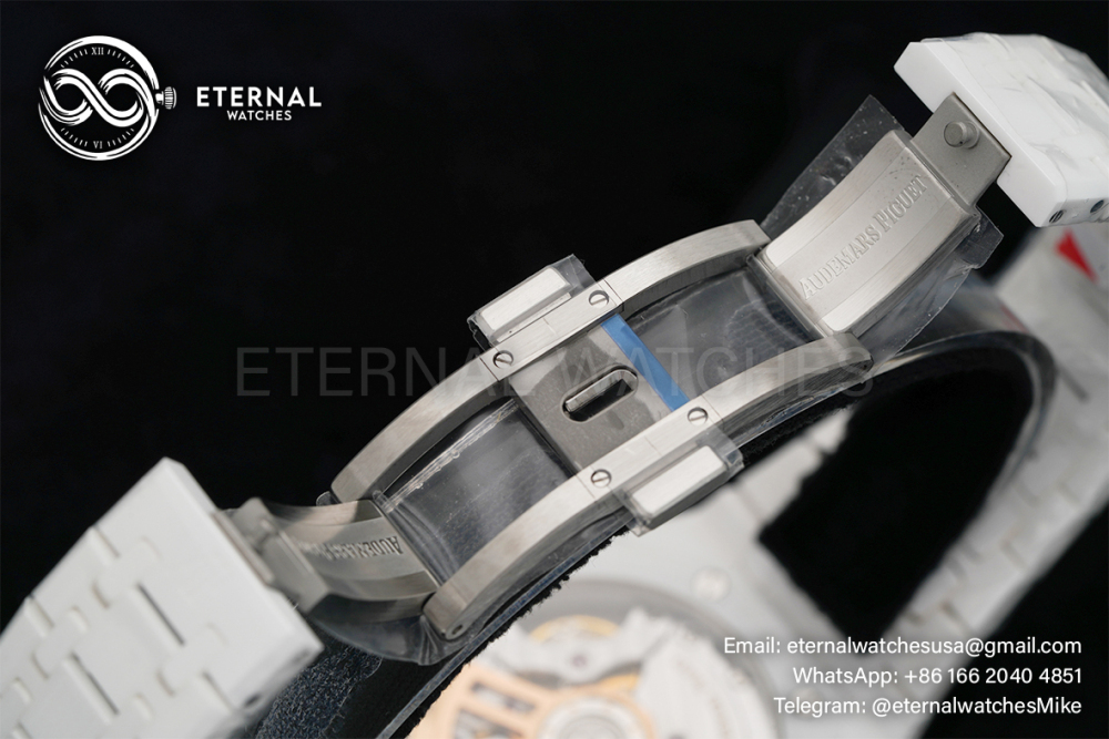 AUDEMARS PIGUET - SUPER CLONE Royal Oak 41mm 15500 White Ceramic/Cer Silver Dial APSF A4302