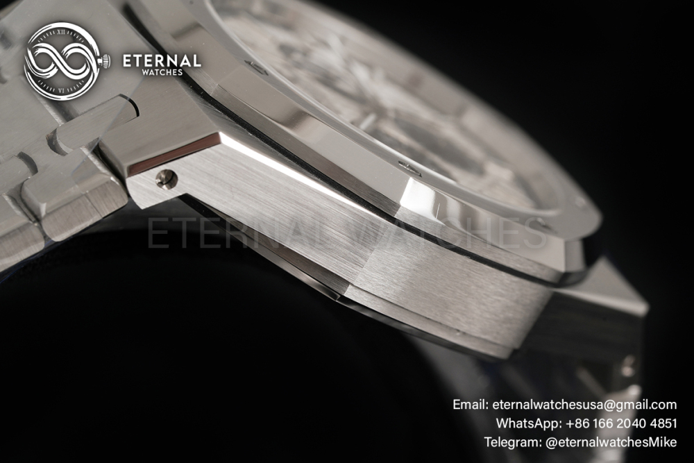 AUDEMARS PIGUET - SUPER CLONE Royal Oak Chronometer 26240ST 41mm SS/SS Silver/Black APS SH4401