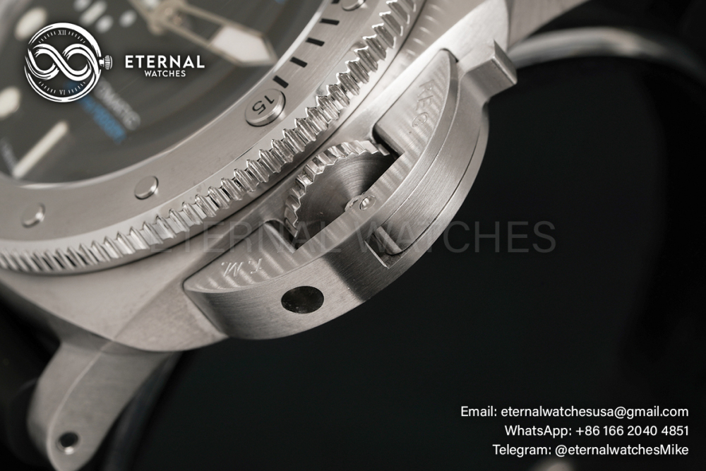 PANERAI - Submersible PAM1229 44mm SS/RU Black Dial VSF P900