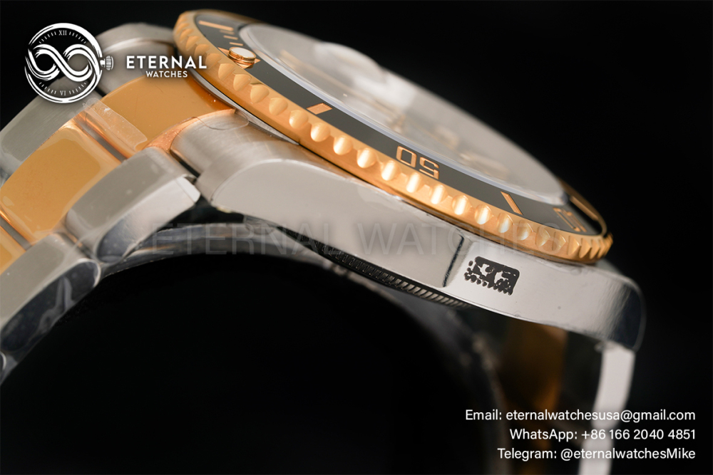 ROLEX - Submariner 126613LN 41MM Black/Dot YG/SS VSF VS3235