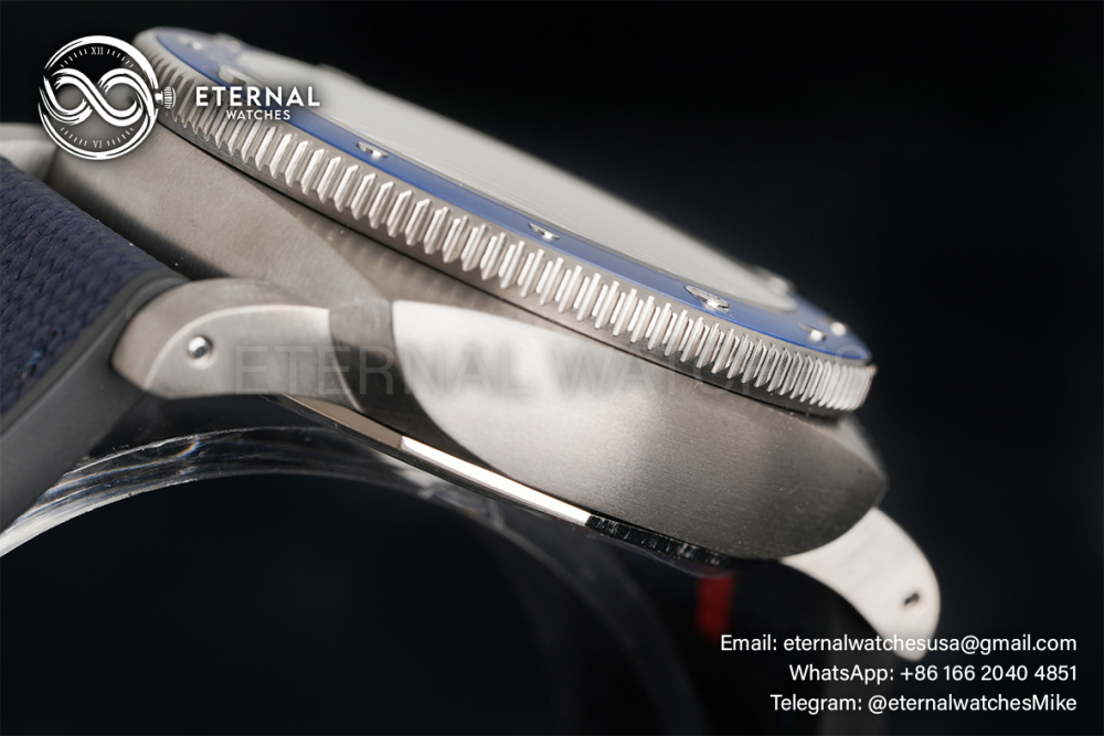 PANERAI - SUPER CLONE Submersible PAM1507 Luna Rossa 42mm SS/RU Blue Dial VSF P900