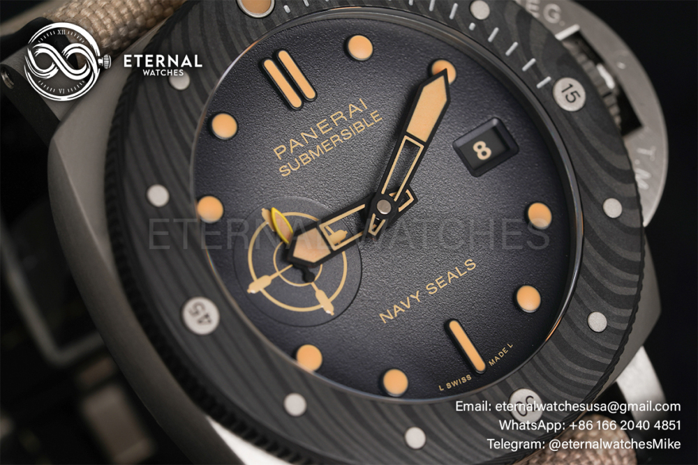 PANERAI - Submersible PAM1669 Titanio 44mm TI/NY Grey Dial VSF P900