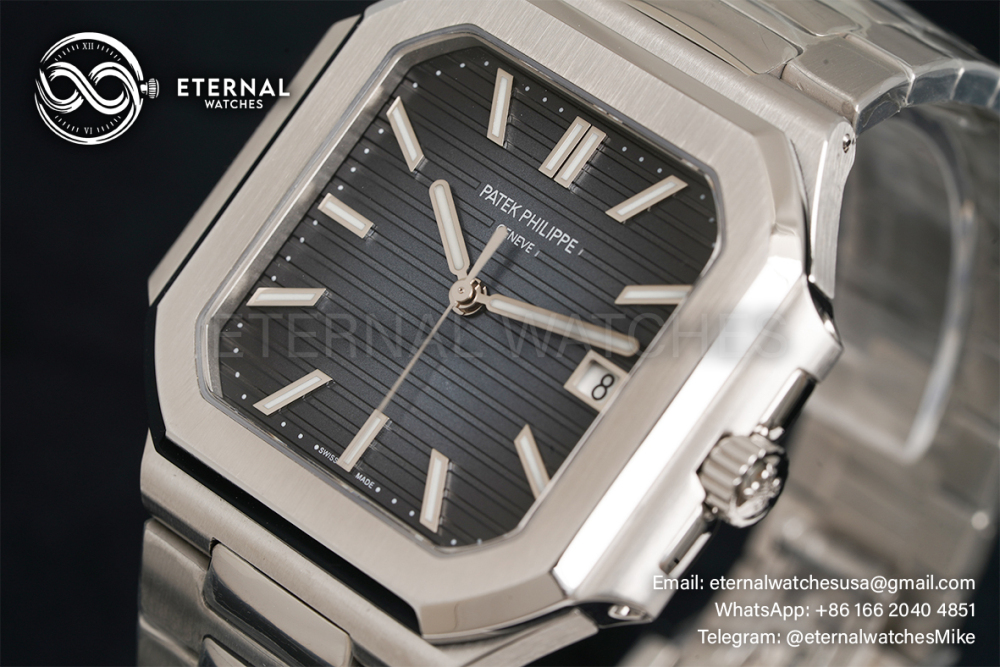 PATEK PHILIPPE - Cubitus 5821 45mm SS/SS Blue Dial PPF A330
