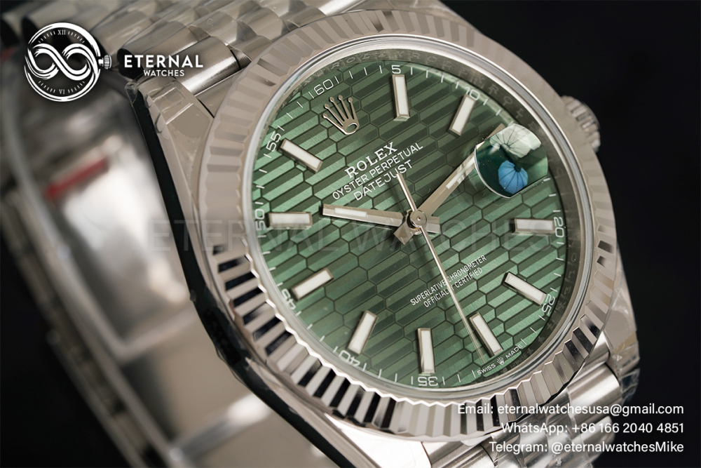ROLEX - DateJust 126334 41mm Jubilee RG/SS Green Textured Dial Clean SH3235