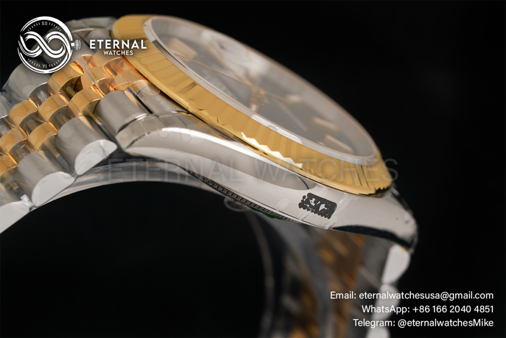 ROLEX - DateJust 126333 41mm Jubilee SS/YG Black/Stk VSF VS3235