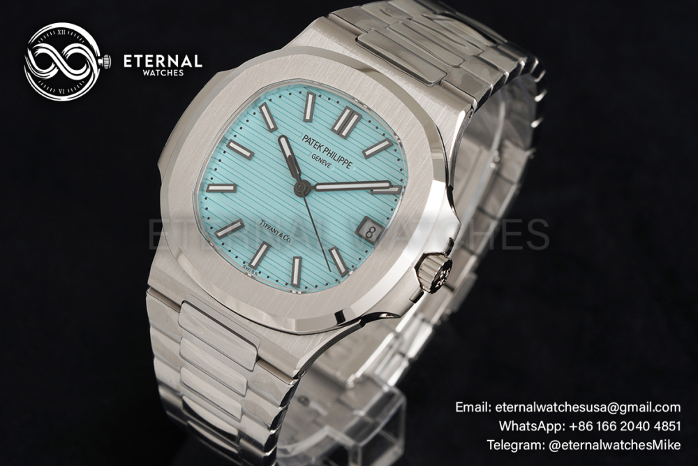 PATEK PHILIPPE - Nautilus Jumbo 5711 40mm Tiffany Blue Dial SS/SS 3KF A330SC