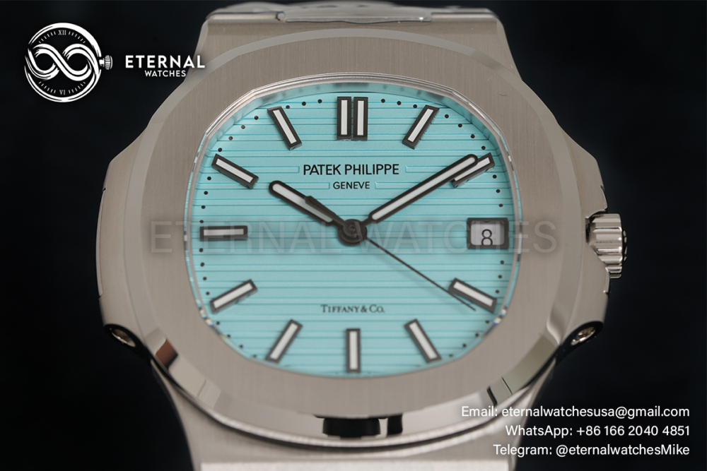 PATEK PHILIPPE - Nautilus Jumbo 5711 40mm Tiffany Blue Dial SS/SS 3KF A330SC