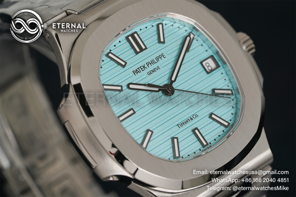 PATEK PHILIPPE - Nautilus Jumbo 5711 40mm Tiffany Blue Dial SS/SS 3KF A330SC