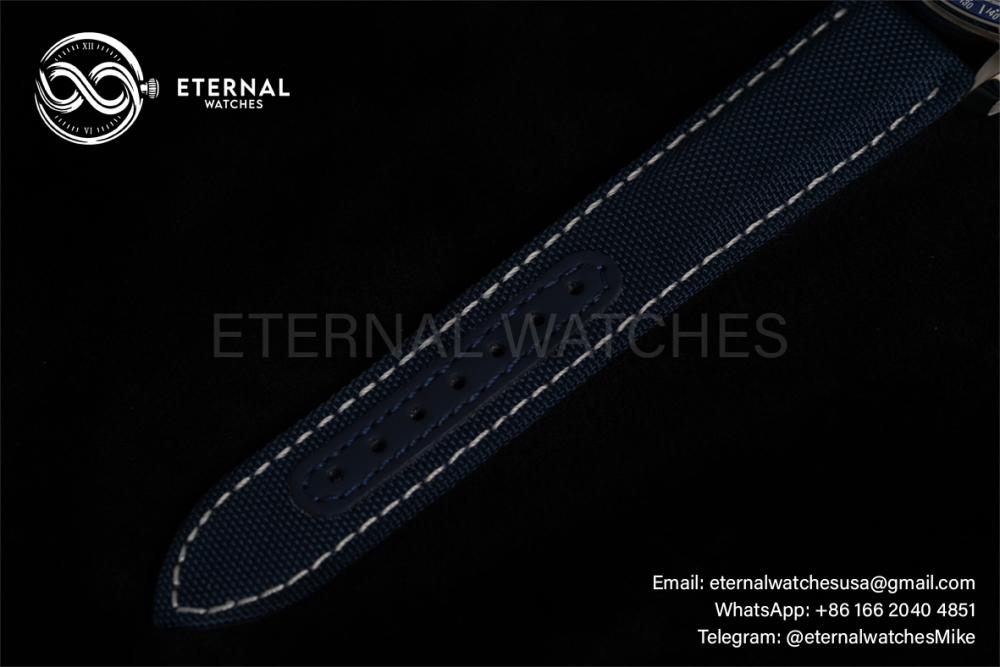 OMEGA - Speed Master Professional “Silver Snoopy Award” 50th Anniversary GSF A7750