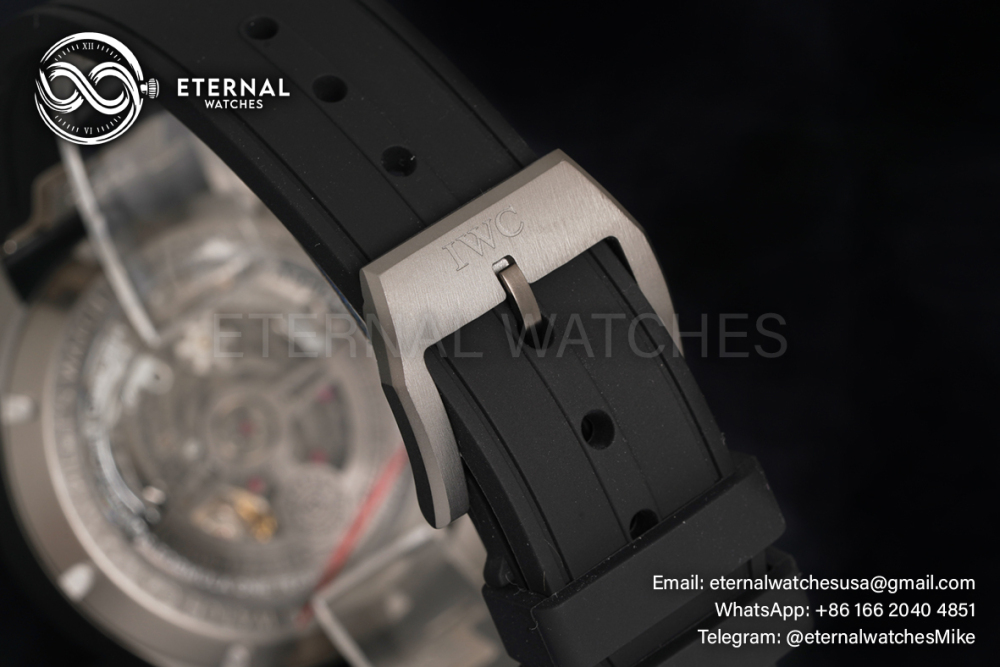 IWC - Pilot's Watch Chronograph 41mm TI/RU Black/Num BLSF A7750