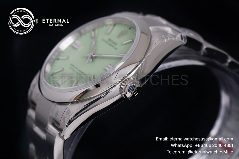 ROLEX - Oyster Perpetual 134300 41mm SS/SS Pistachio Dial VSF VS3230