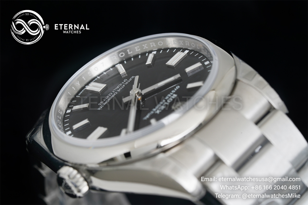 ROLEX - Oyster Perpetual 124300 41mm SS/SS Black Dial VSF VS3230