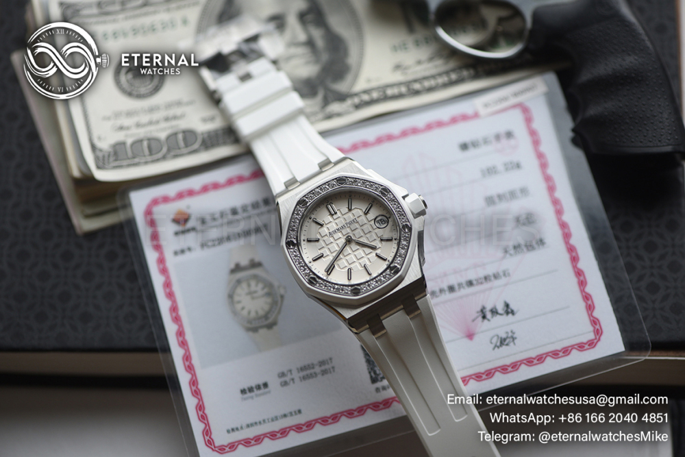 AUDEMARS PIGUET - Royal Oak Offshore 67540 37mm SS/RU Dia/Wht Swiss Quartz