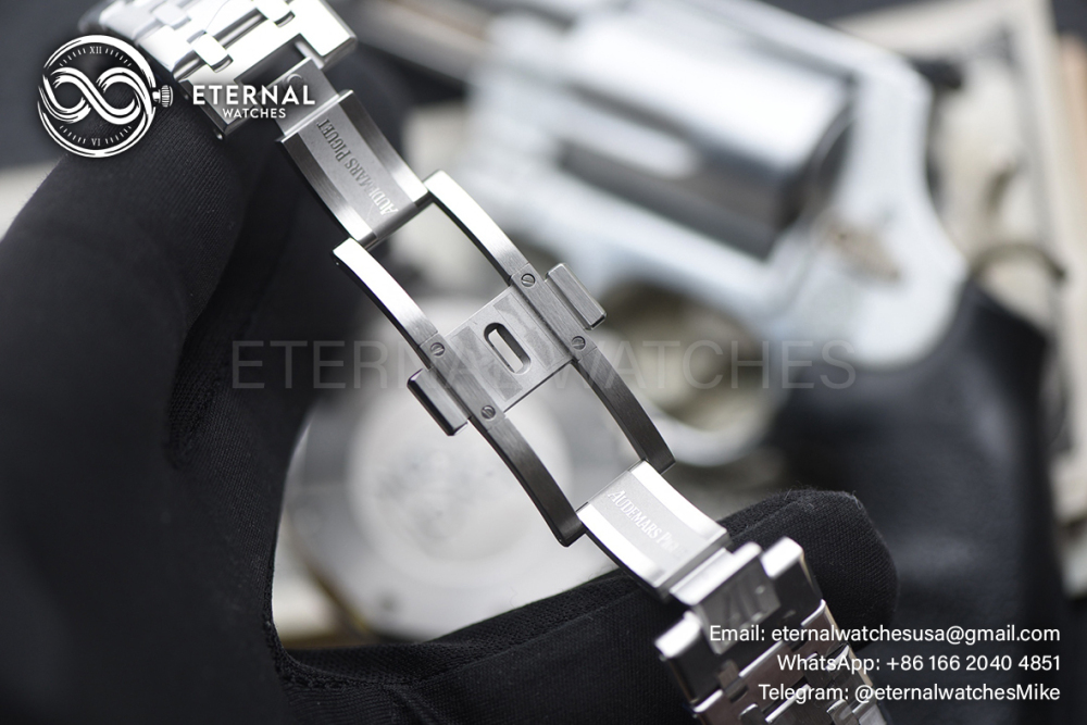 AUDEMARS PIGUET - Royal Oak Chrono 26331ST 41mm SS/SS White/Blk APSF DD4801