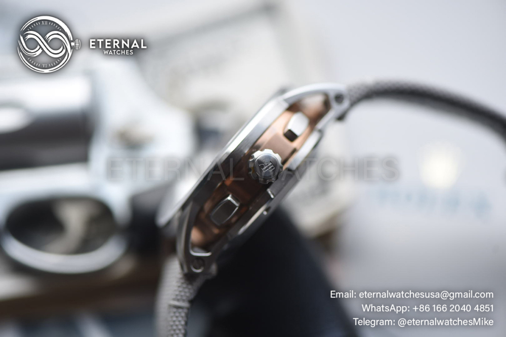 AUDEMARS PIGUET - Code11.59 Chronograph 26393 41mm SS/LE Silver Dial APPF A7750