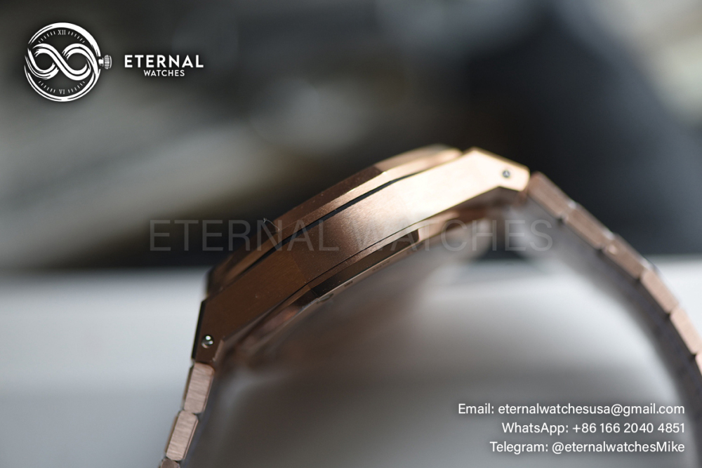 AUDEMARS PIGUET - Royal Oak Chrono 26240OR 41mm RG/RG Blue Dial APS SH4401 (SW Dial)