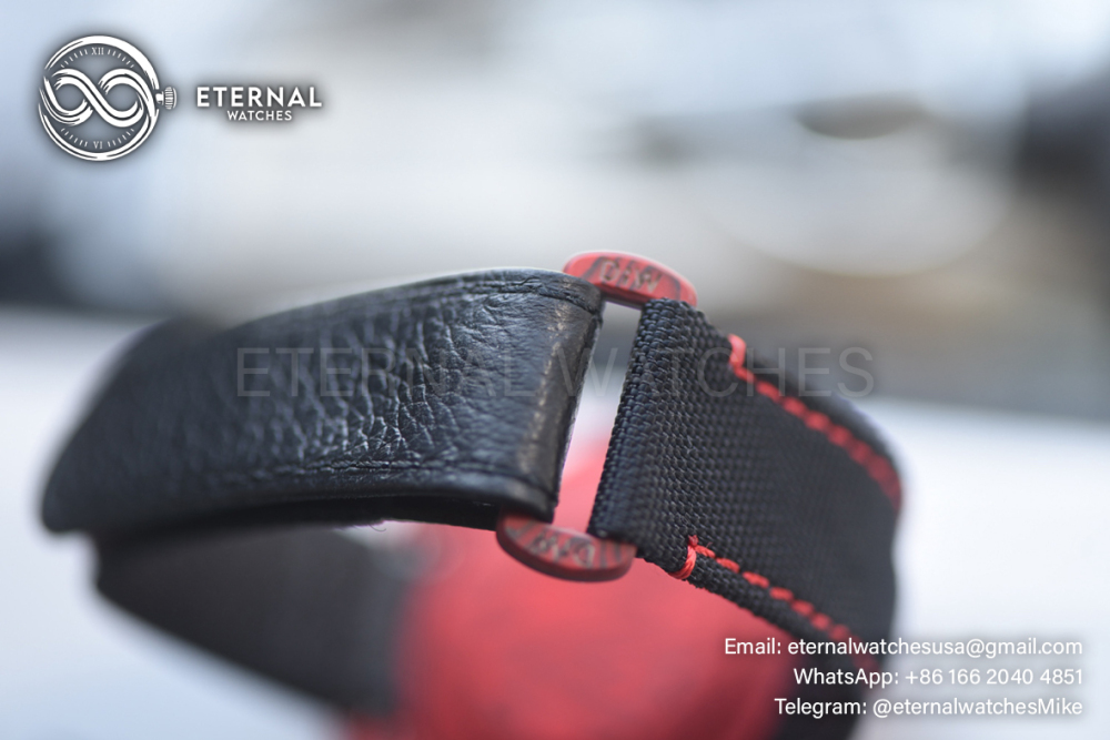 ROLEX - Submariner DiW 40mm Forged Carbon/NY Red Dial VSF VS3135