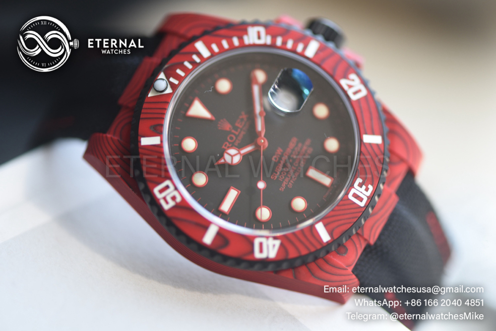 ROLEX - Submariner DiW 40mm Forged Carbon/NY Red Dial VSF VS3135