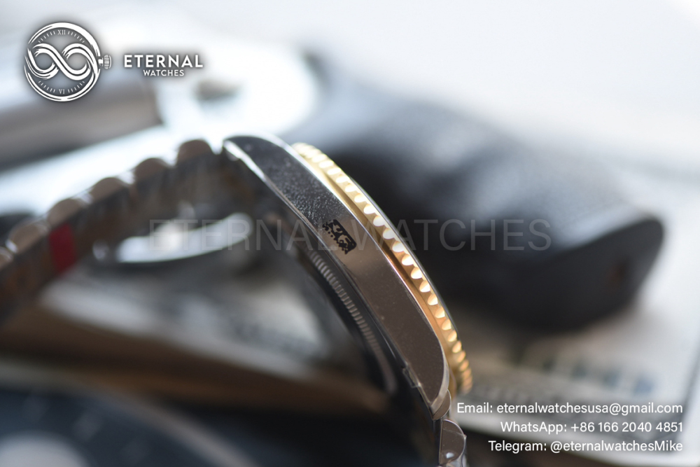 ROLEX - GMT Master II 126713GRNR Zombie Jubilee 40mm SS/YG Black Dial VSF DD3285 (Weight Adjusted)