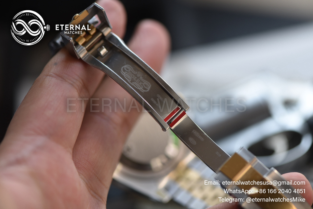 ROLEX - GMT Master II 126713GRNR Zombie Jubilee 40mm SS/YG Black Dial VSF DD3285 (Weight Adjusted)