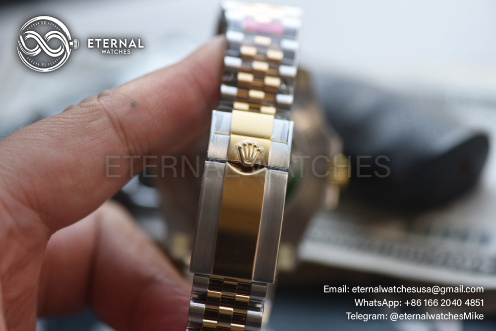 ROLEX - GMT Master II 126713GRNR Zombie Jubilee 40mm SS/YG Black Dial VSF DD3285 (Weight Adjusted)